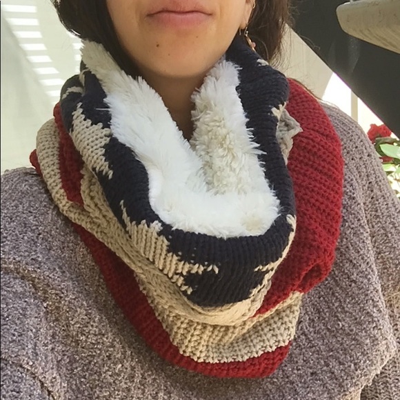 Infinity Scarf - Picture 3 of 3